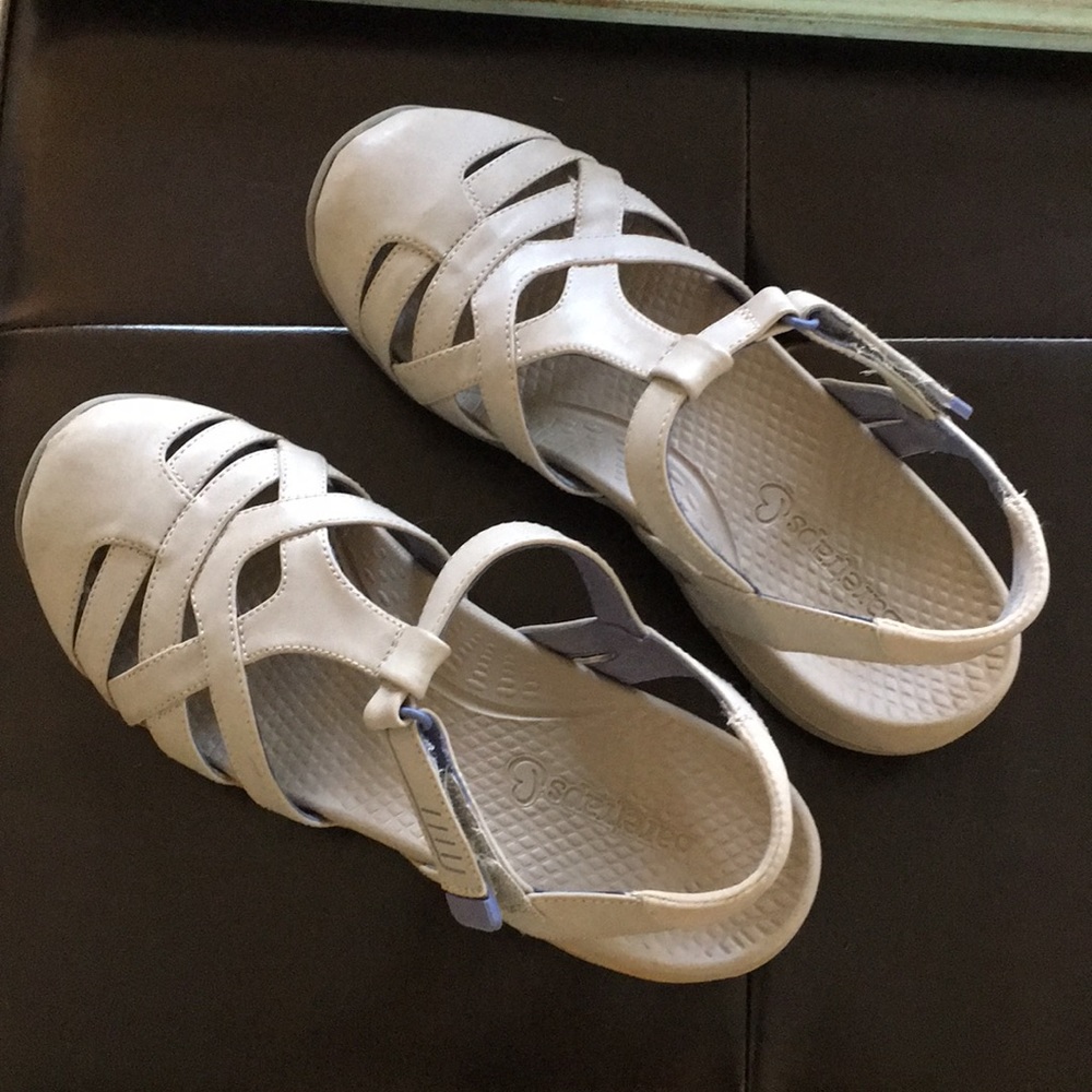 Baretraps Fayda Gray Mary Jane Shoes